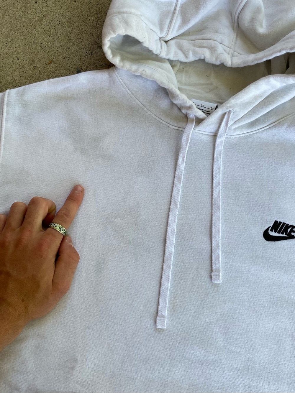 Casual White Nike Swoosh Hoodie - Picture 4 of 7